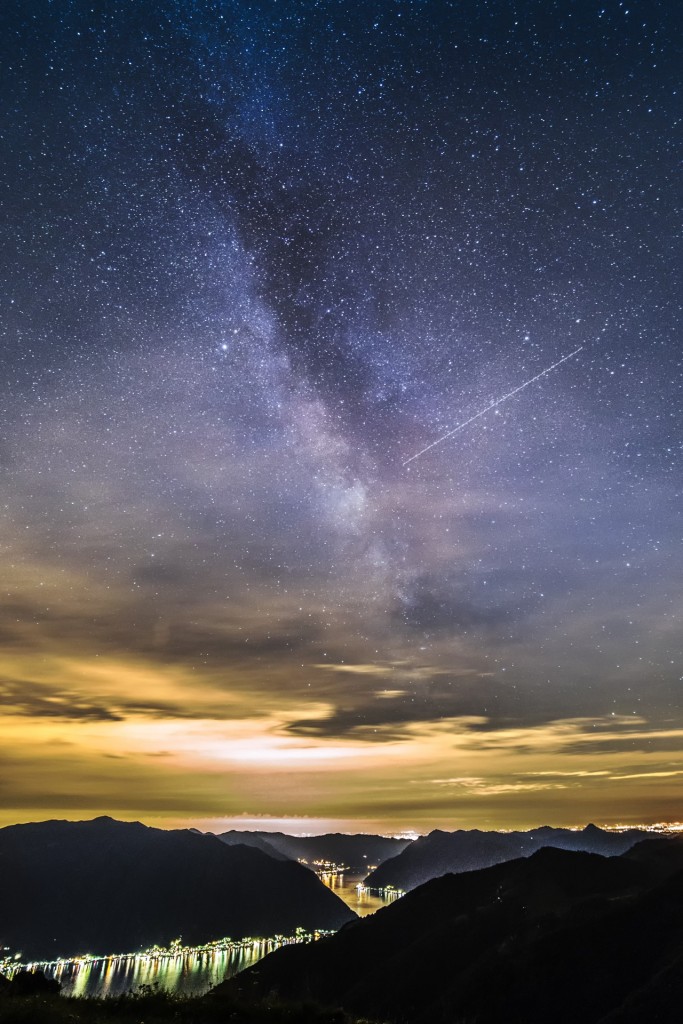 panoramica lago da venini milky way